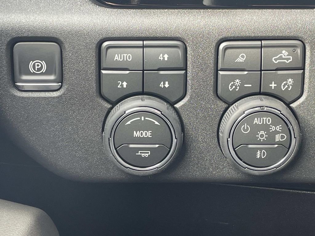 New 2026 Chevrolet Silverado 2500 ZR2 image 34