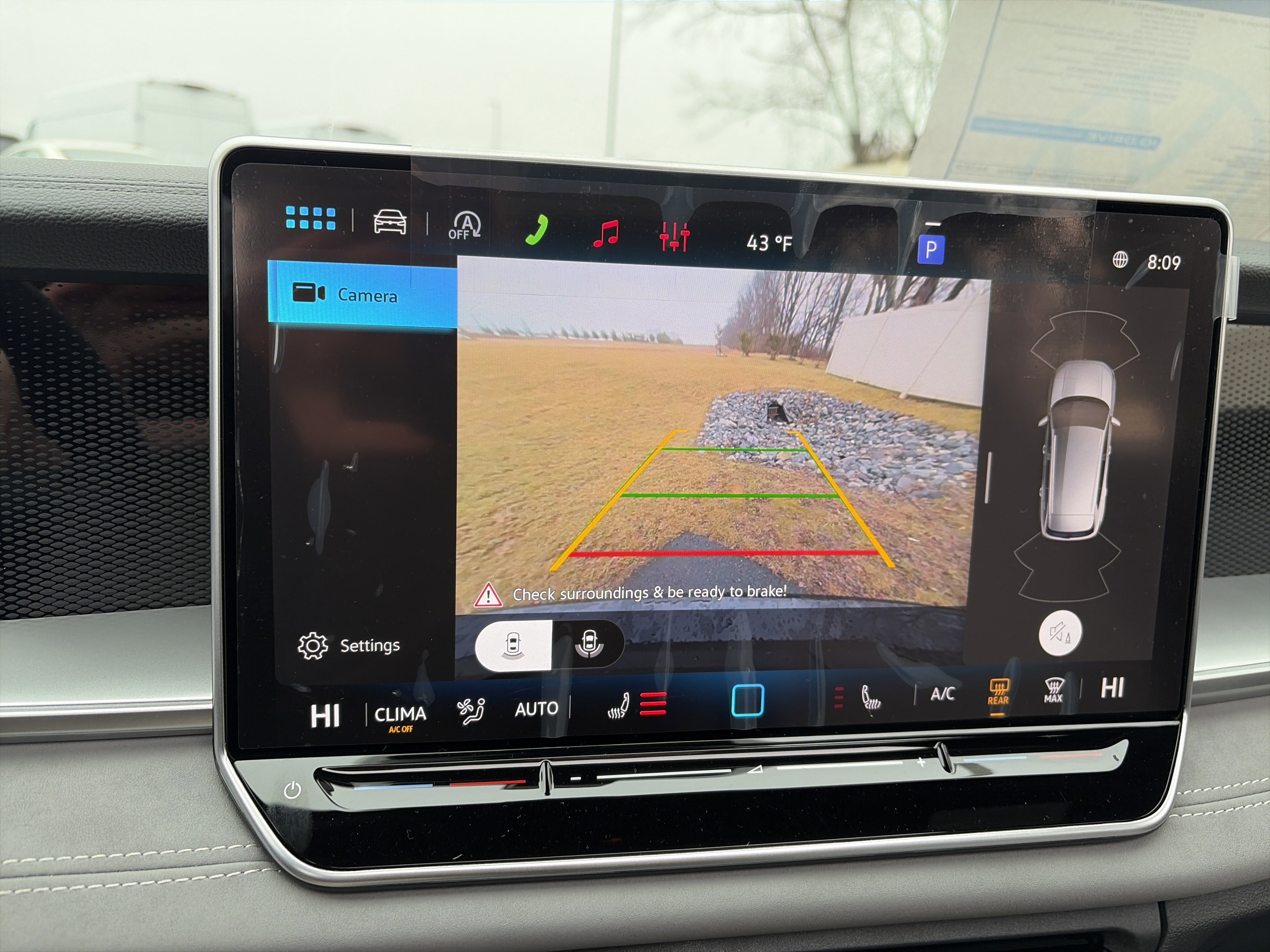 New 2026 Volkswagen Tiguan SE R-Line AWD/4WD image 40