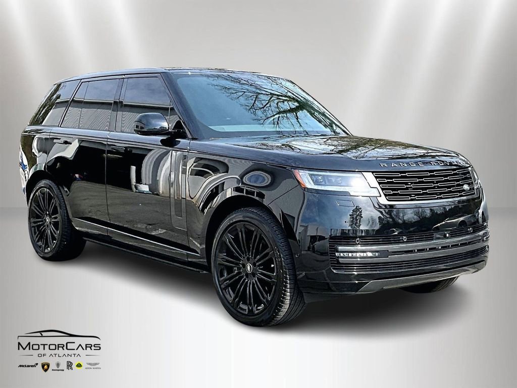 Used 2024 Land Rover Range Rover SE image 2