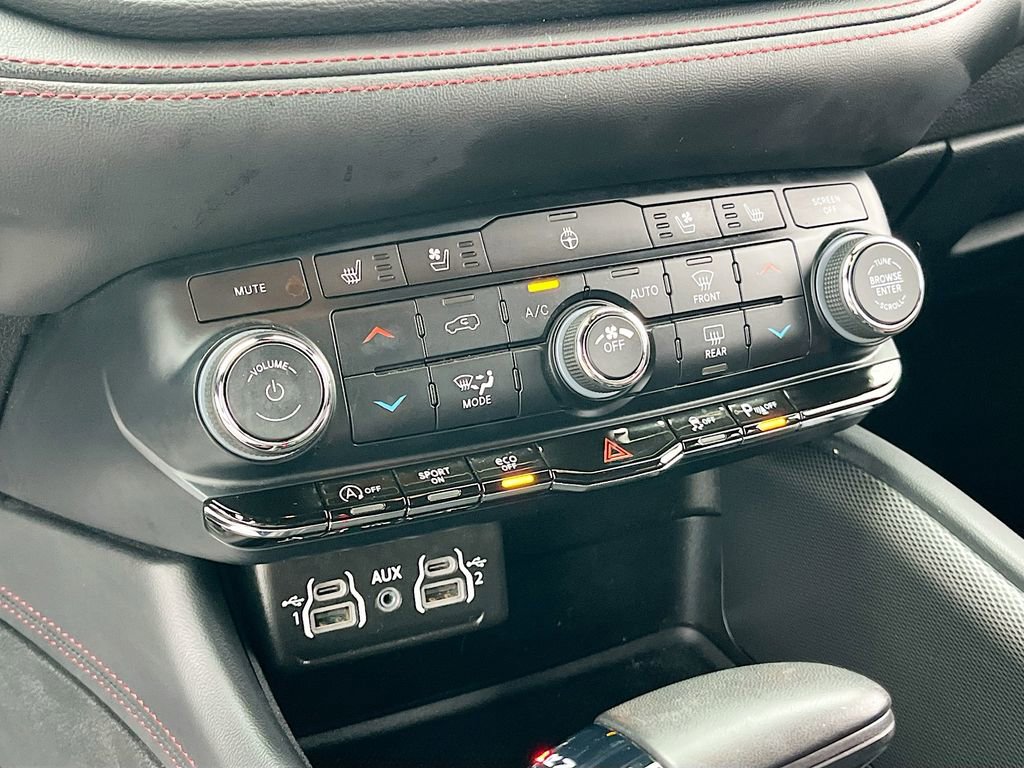 Certified 2024 Dodge Durango GT image 16