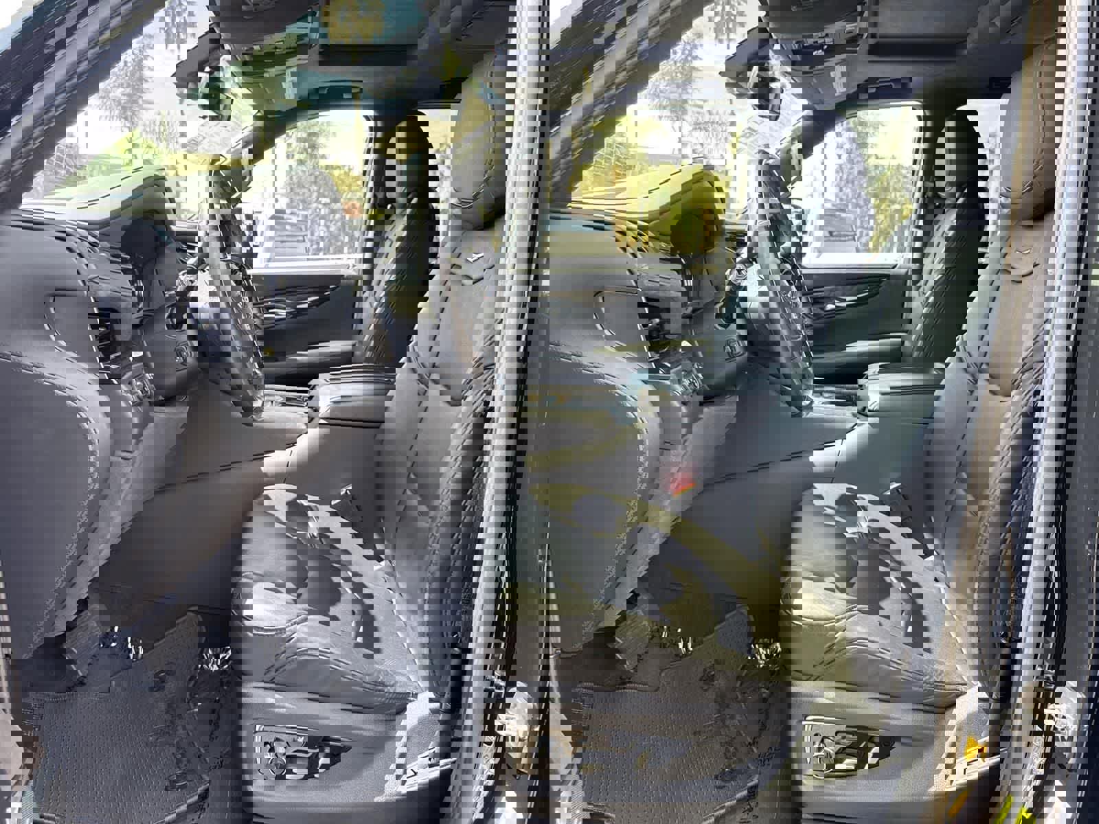 Used 2020 Cadillac Escalade Platinum w/ Escalade Sport Edition image 23