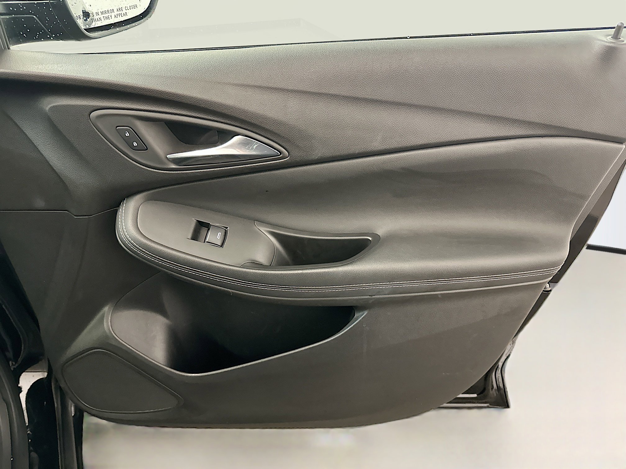 Used 2025 Buick Encore GX Preferred image 32
