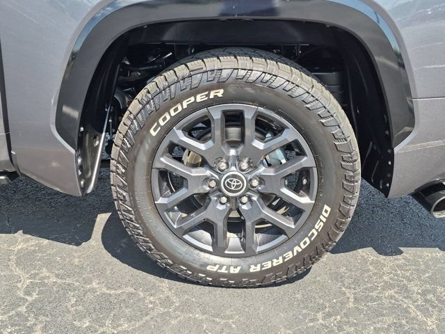 Used 2023 Toyota Tundra Platinum w/ Advanced Package AWD/4WD image 8