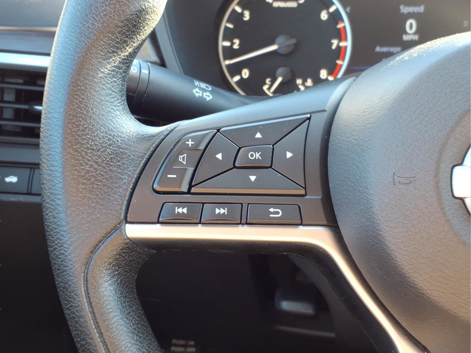 Used 2023 Nissan Altima 2.5 SV image 18