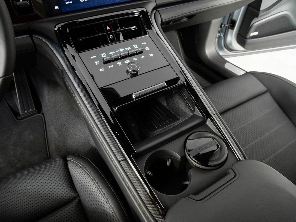 New 2026 Porsche Panamera image 18