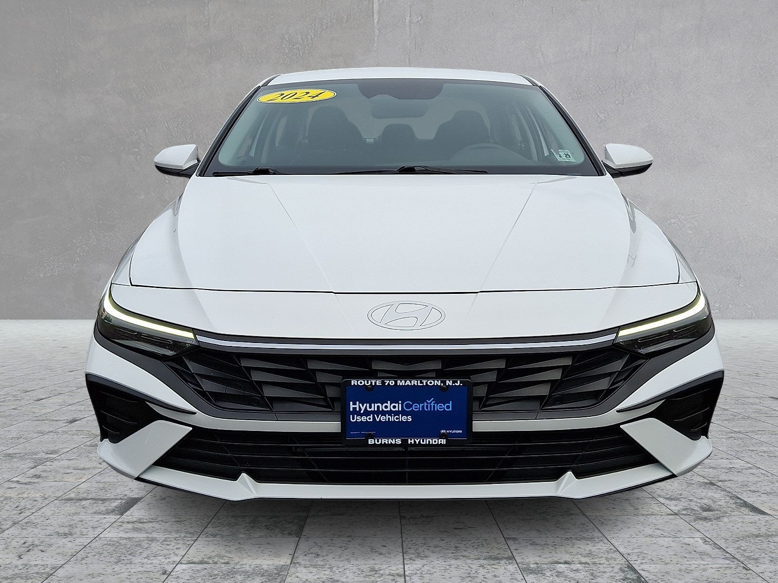 Certified 2024 Hyundai Elantra SEL FWD image 2