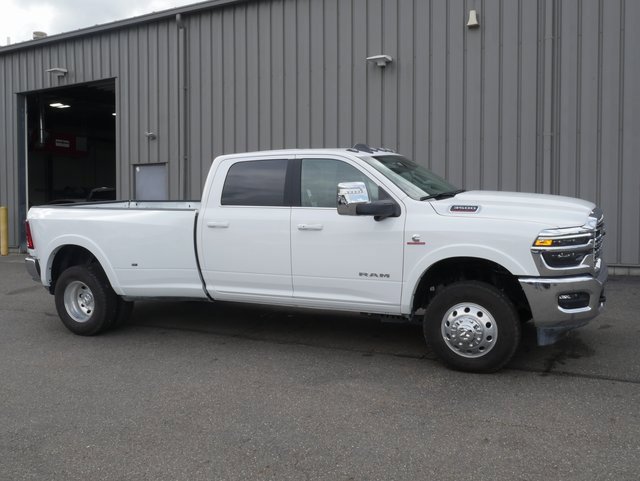 Used 2025 RAM 3500 Longhorn w/ Towing Technology Group image 9