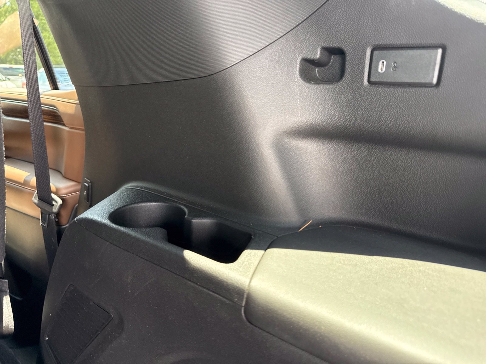Used 2023 Chevrolet Tahoe High Country AWD/4WD image 15