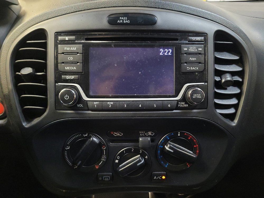 Used 2016 Nissan Juke S image 25