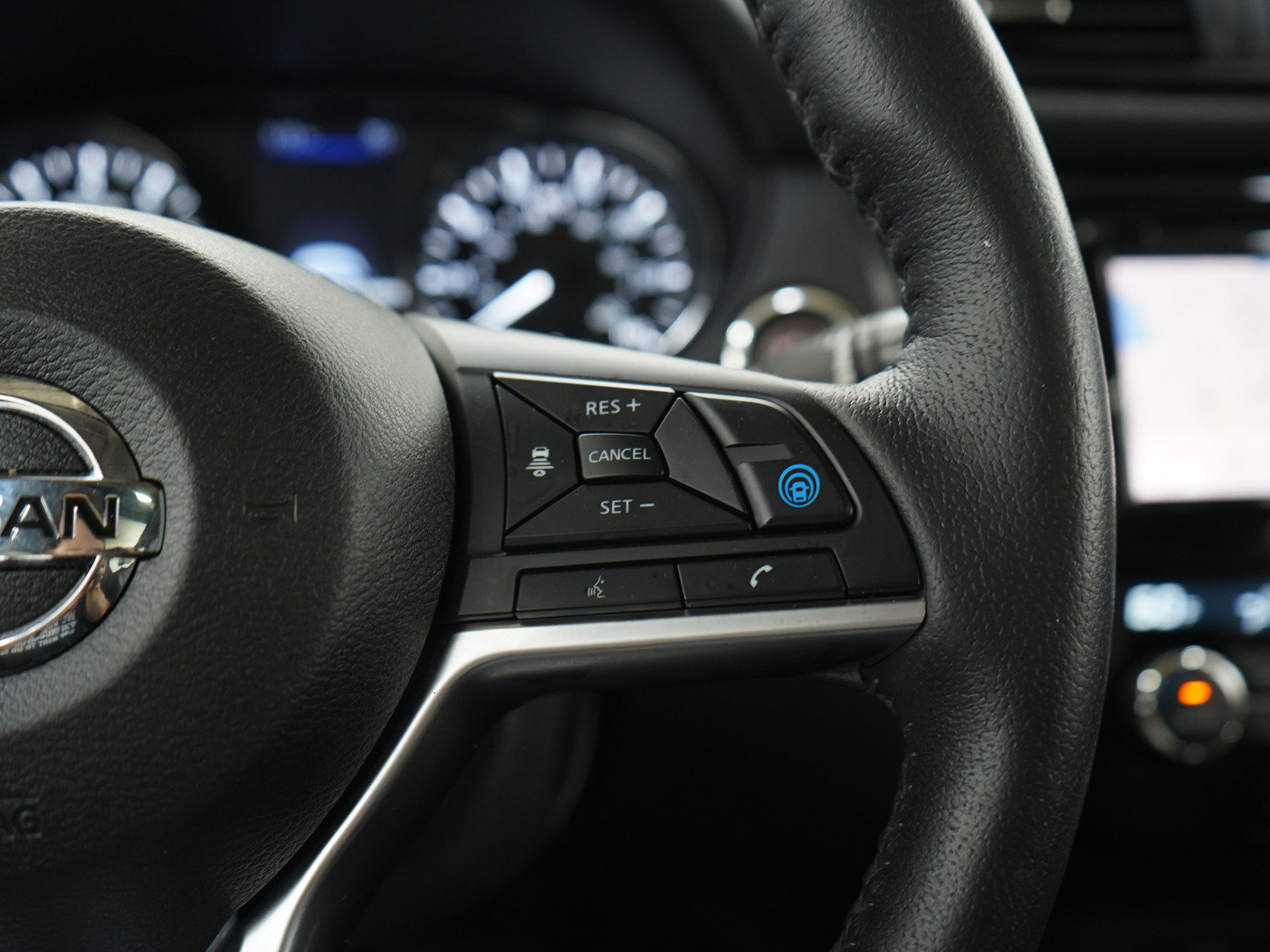 Used 2019 Nissan Rogue SL w/ Premium Package AWD/4WD image 26