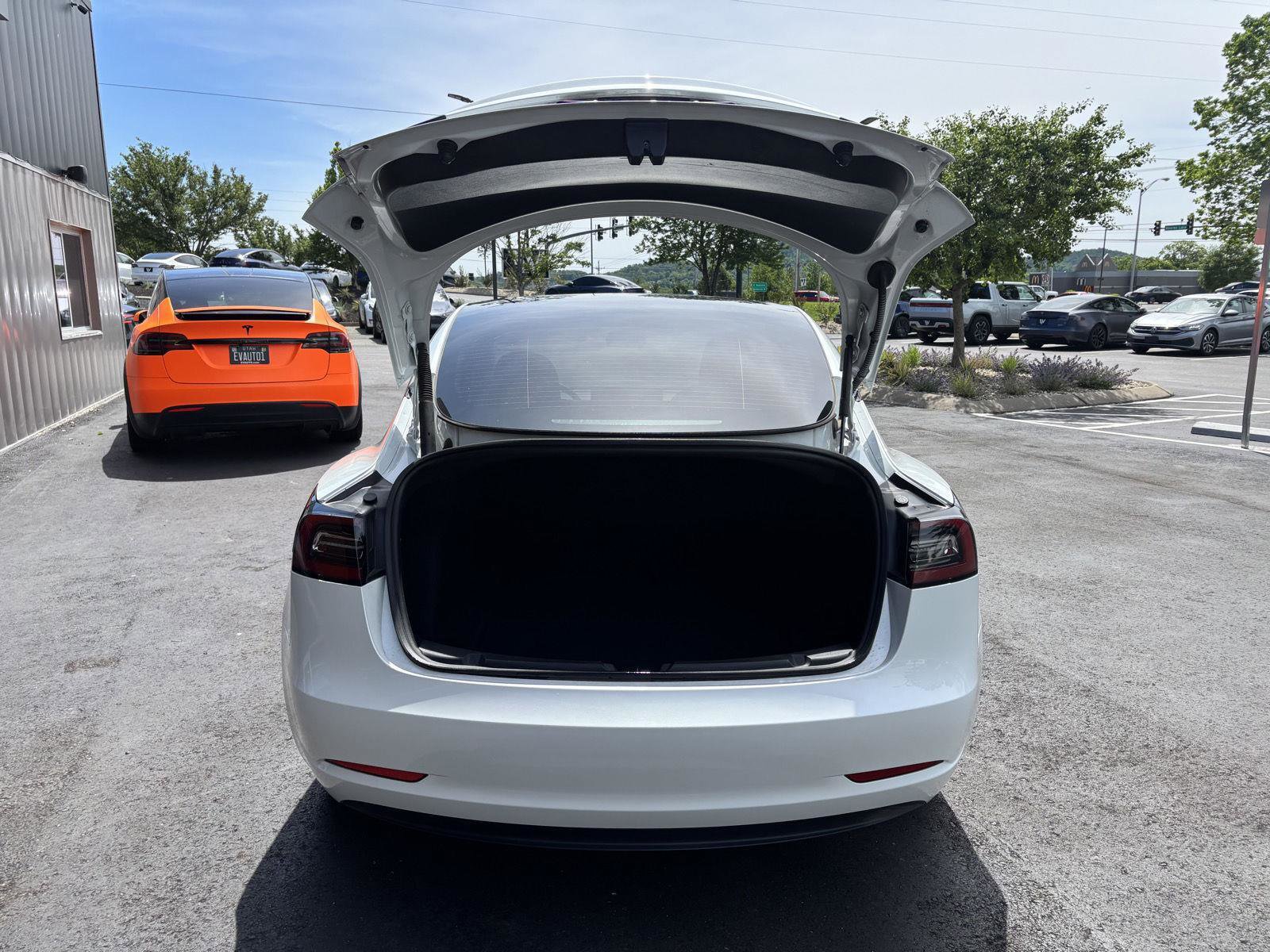 Used 2023 Tesla Model 3 Standard Range RWD image 8