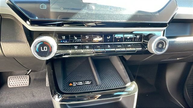 New 2027 Chevrolet Bolt RS w/ Technology Package image 17