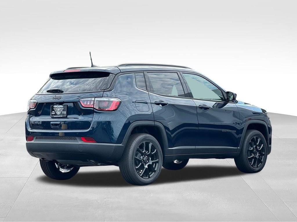 New 2026 Jeep Compass Latitude AWD/4WD image 7