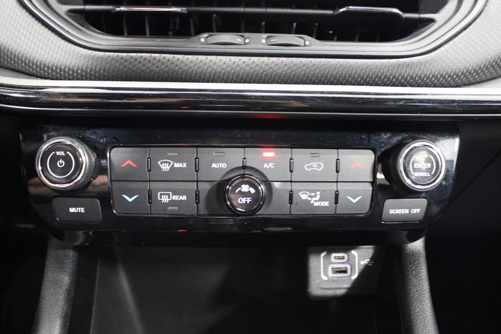 Used 2025 Jeep Compass Trailhawk image 44