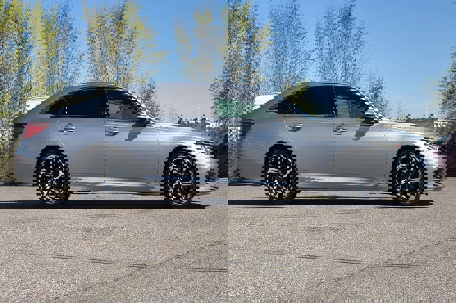 Used 2018 Honda Accord Sport image 8