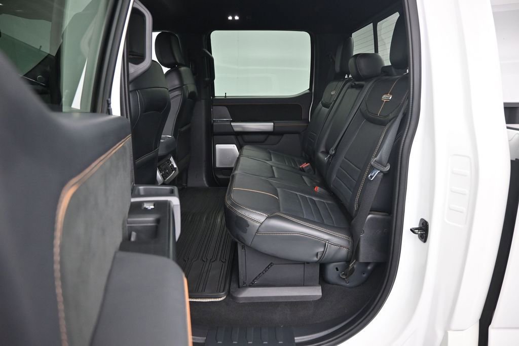 Used 2024 Ford F250 Platinum AWD/4WD image 11
