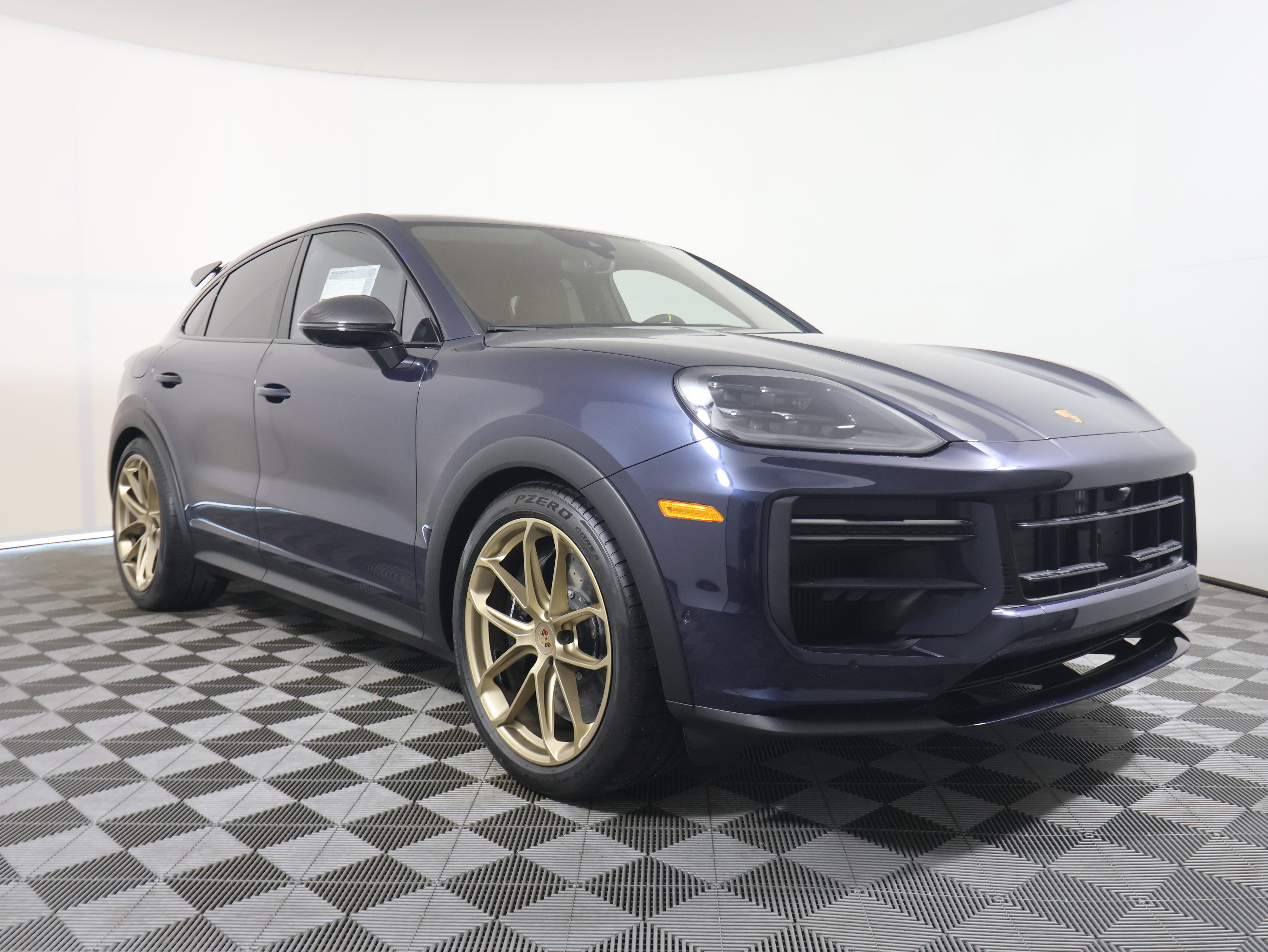New 2025 Porsche Cayenne Turbo GT image 9