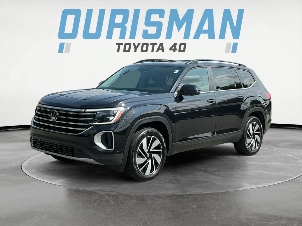 Used 2025 Volkswagen Atlas SE AWD/4WD image 3