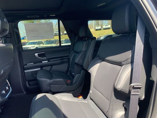 New 2026 Ford Expedition Platinum w/ Stealth Appearance Package image 21