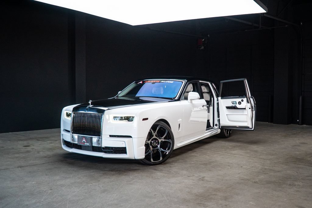 Used 2022 Rolls-Royce Phantom Sedan w/ The Phantom Package RWD image 67