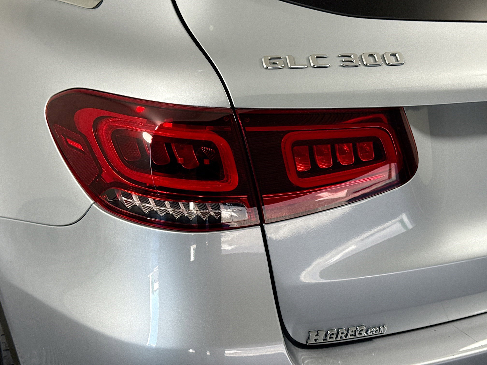 Used 2022 Mercedes-Benz GLC 300 w/ Premium Package Lite image 36