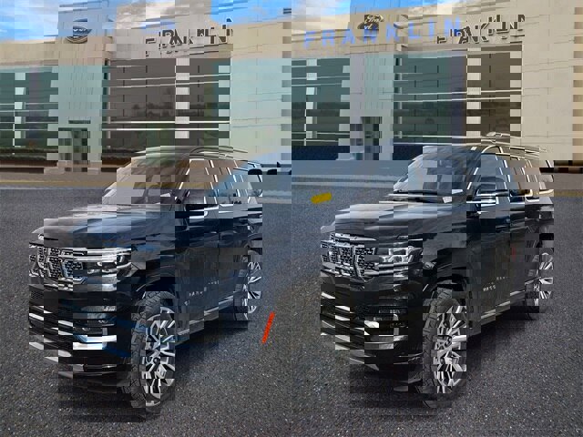 Used 2023 Jeep Grand Wagoneer L Series III image 3