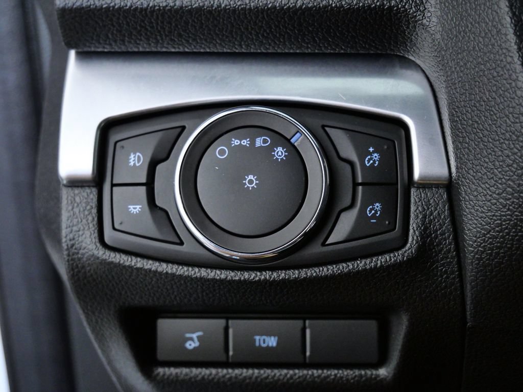 Used 2018 Ford Explorer Sport w/ Equipment Group 401A AWD/4WD image 26