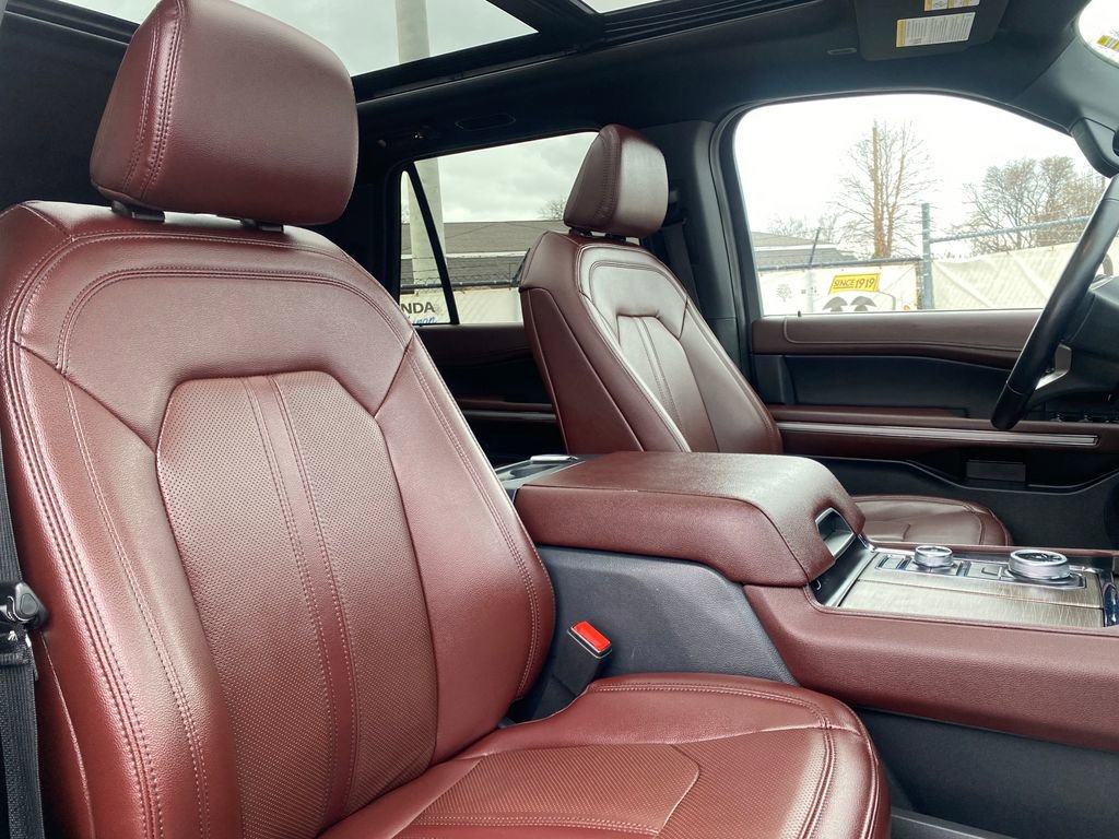 Used 2024 Ford Expedition Max Limited image 21