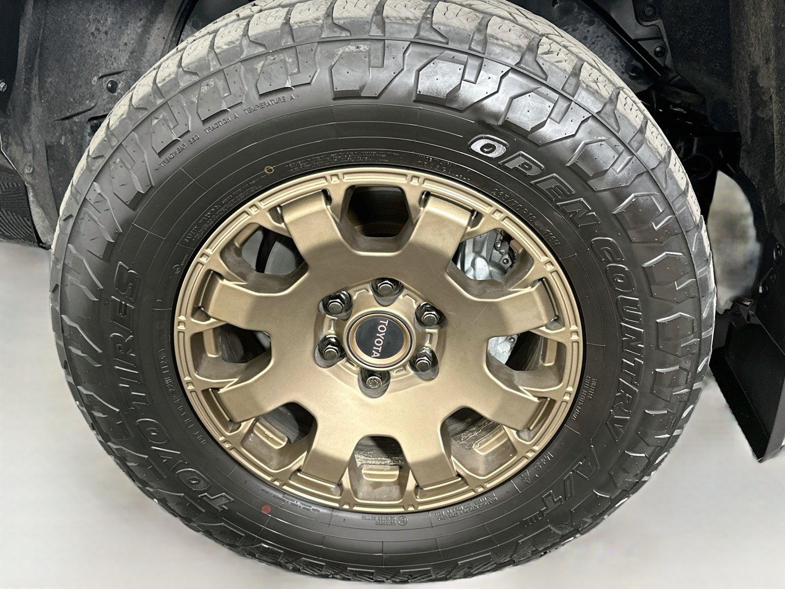 Certified 2025 Toyota 4Runner Trailhunter AWD/4WD image 32