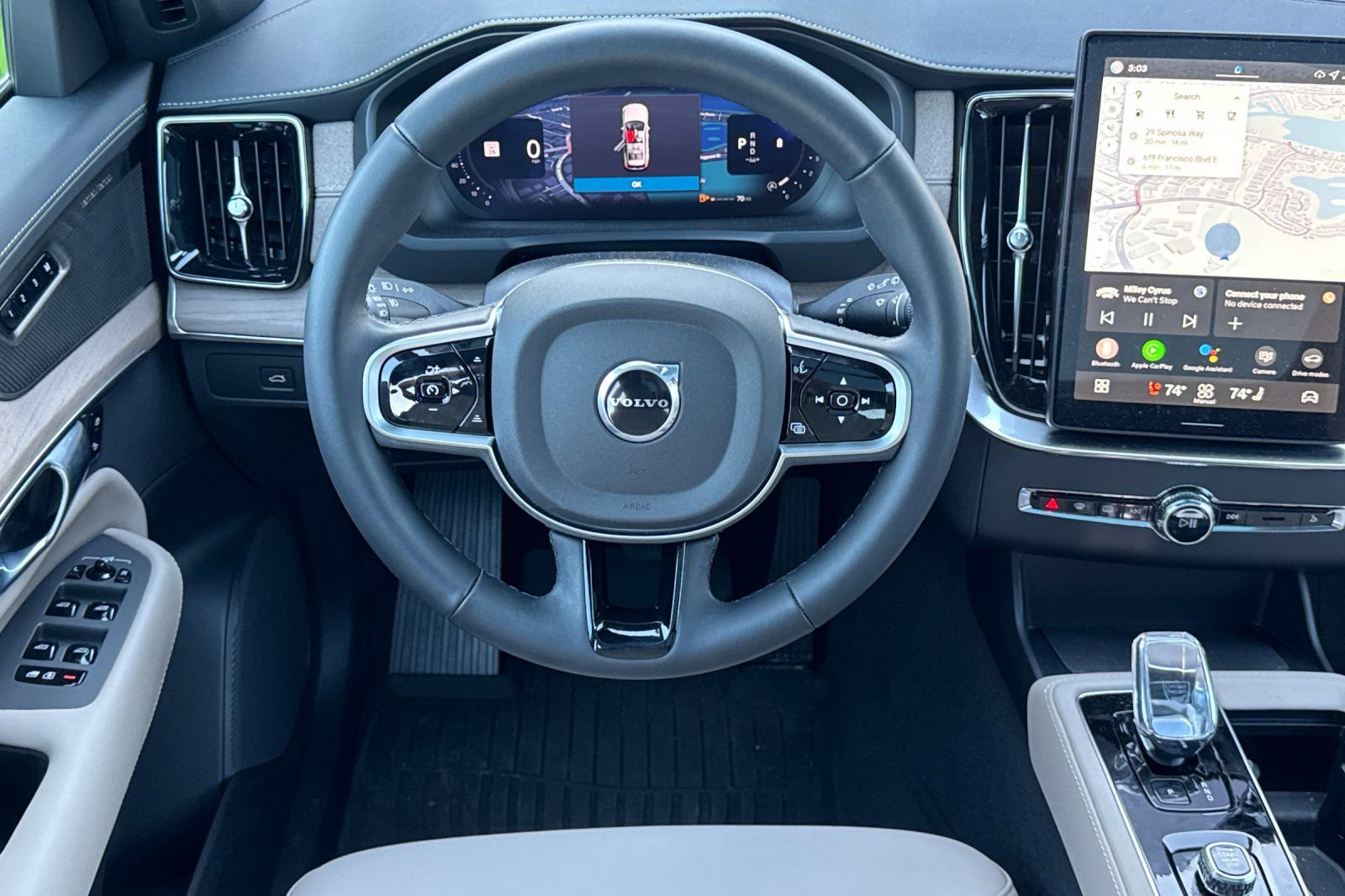 New 2026 Volvo XC90 B6 Plus w/ Protection Package Premier image 16