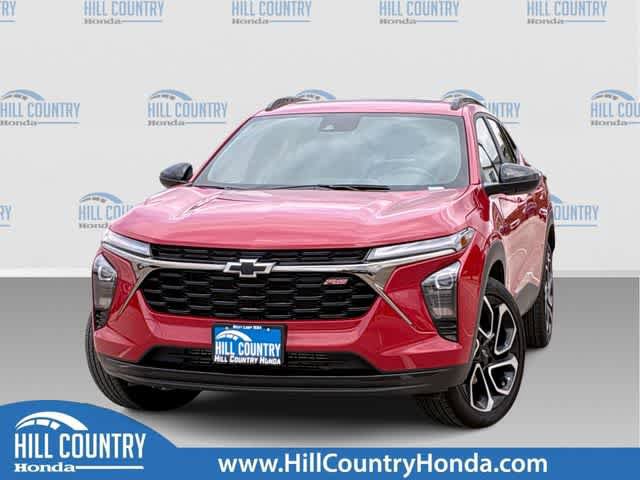 Used 2026 Chevrolet Trax RS w/ Sunroof Package FWD image 1