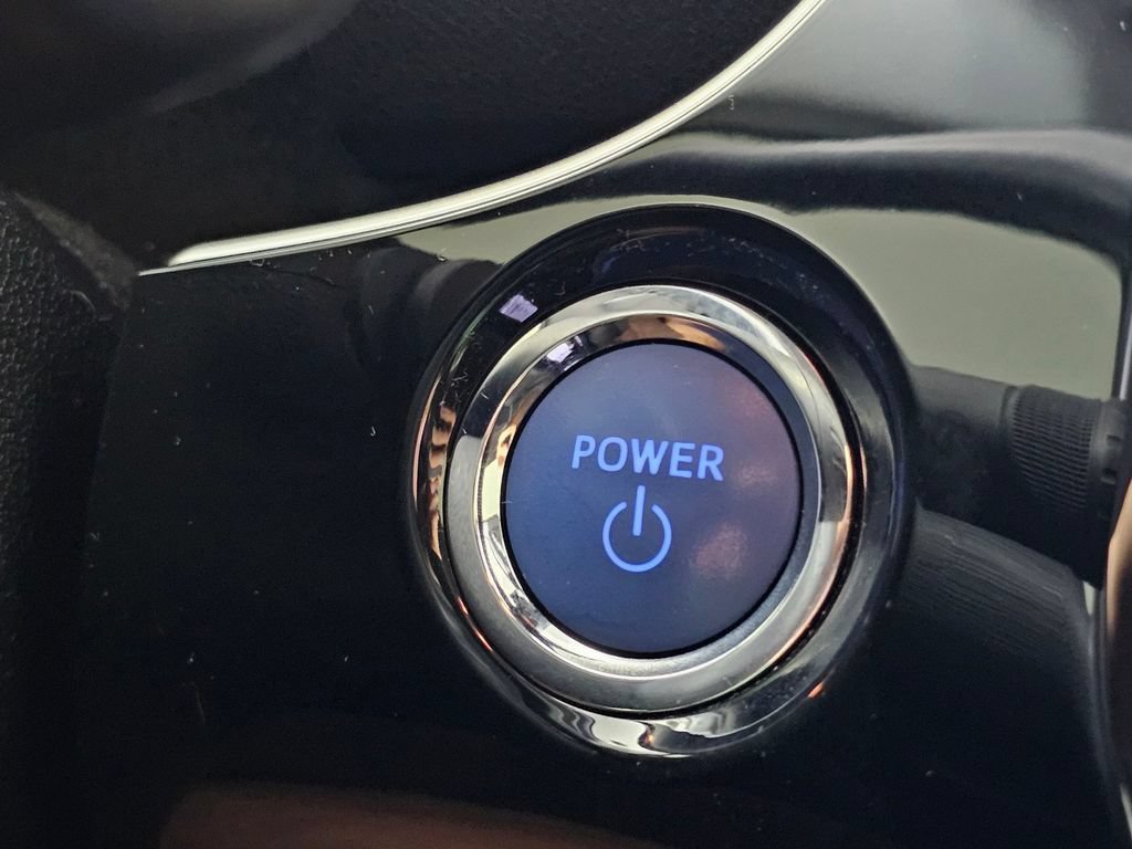 Used 2020 Toyota Prius XLE w/ Advanced Technology Package AWD/4WD image 33