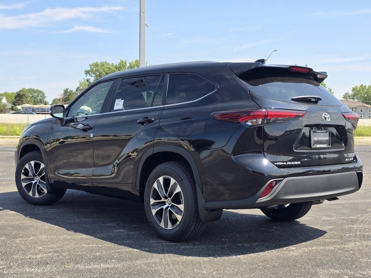 New 2026 Toyota Highlander XLE AWD/4WD image 15