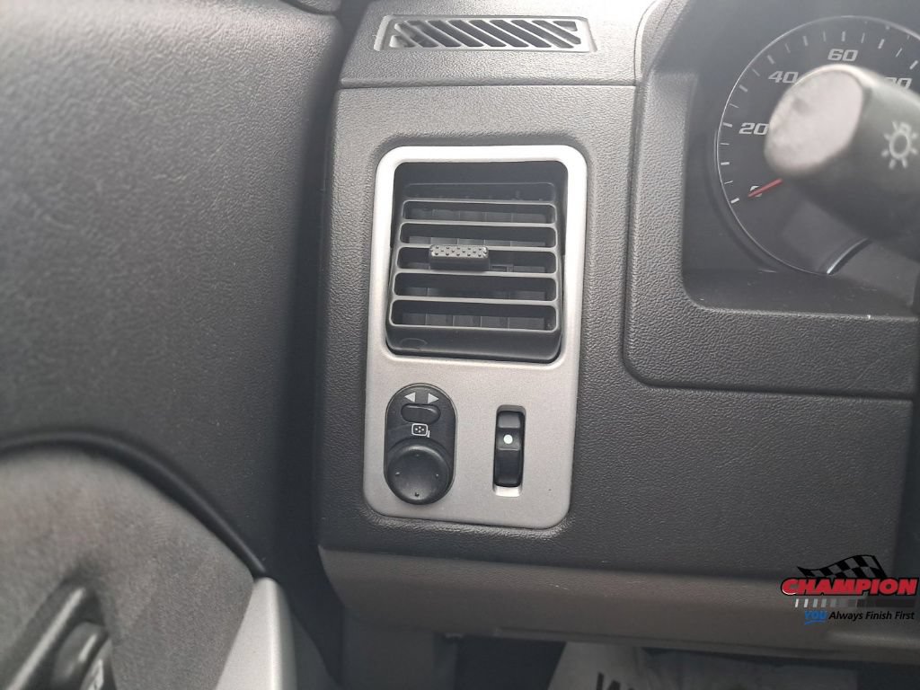 Used 2007 Chevrolet Equinox LS FWD image 24