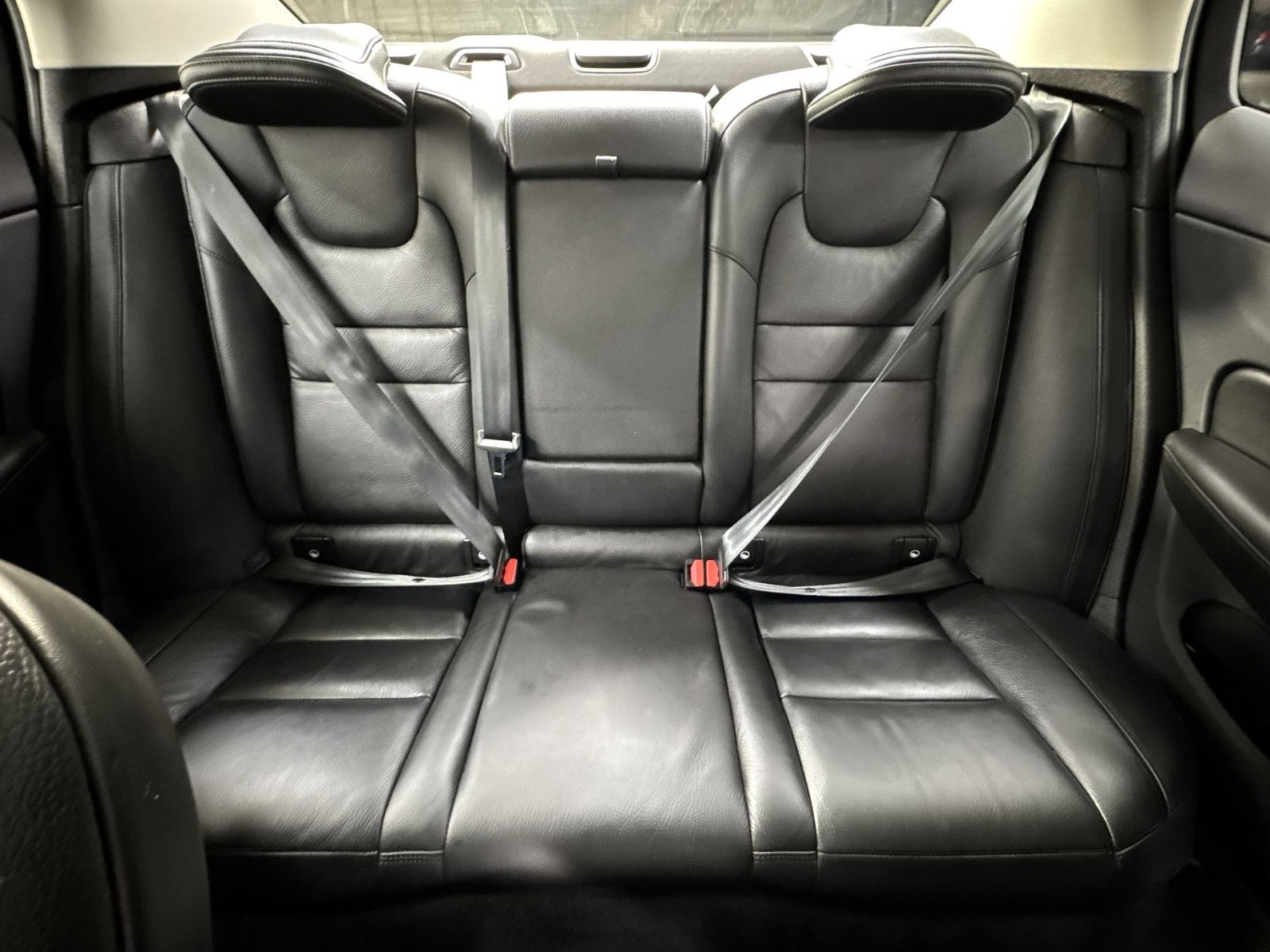 Used 2024 Volvo S60 B5 Plus image 5