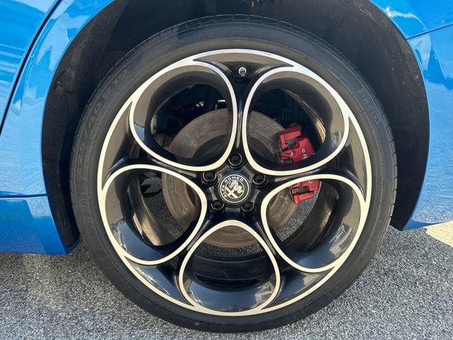 Used 2024 Alfa Romeo Giulia Veloce image 13