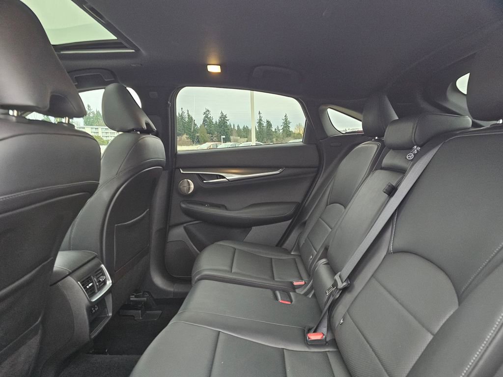 Certified 2023 INFINITI QX55 Essential image 27