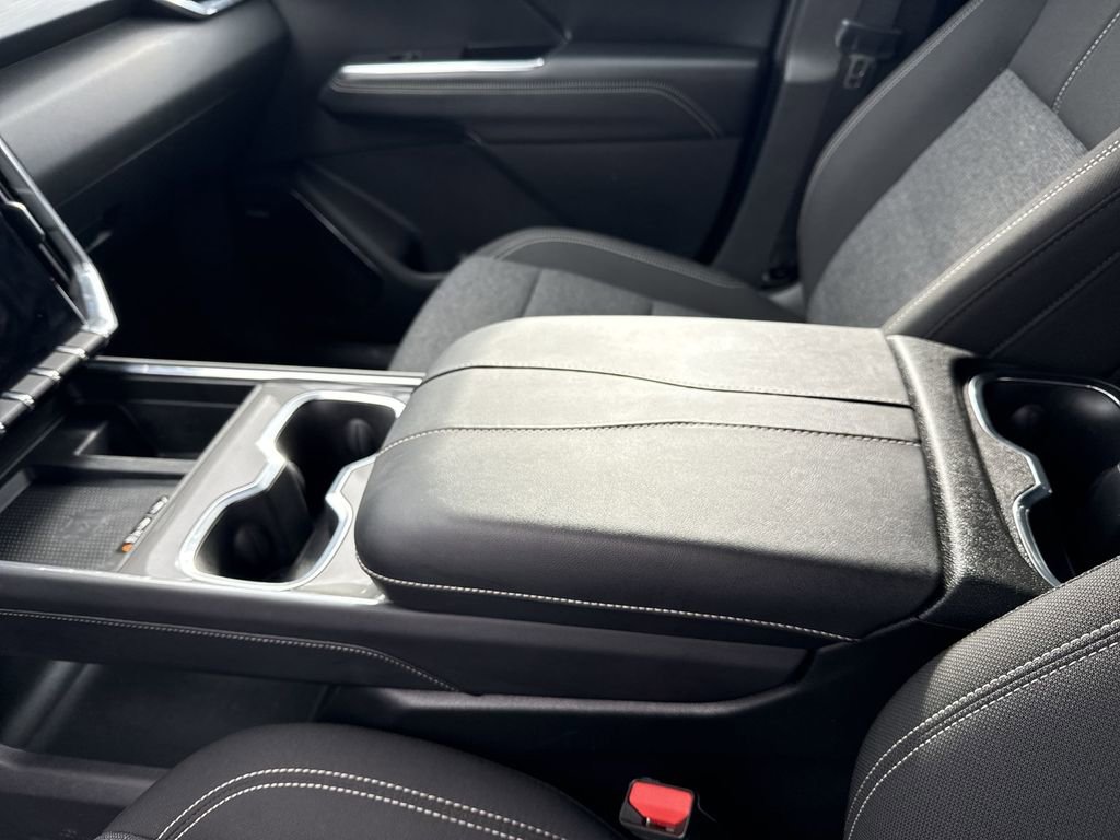 Used 2025 GMC Acadia Elevation image 22