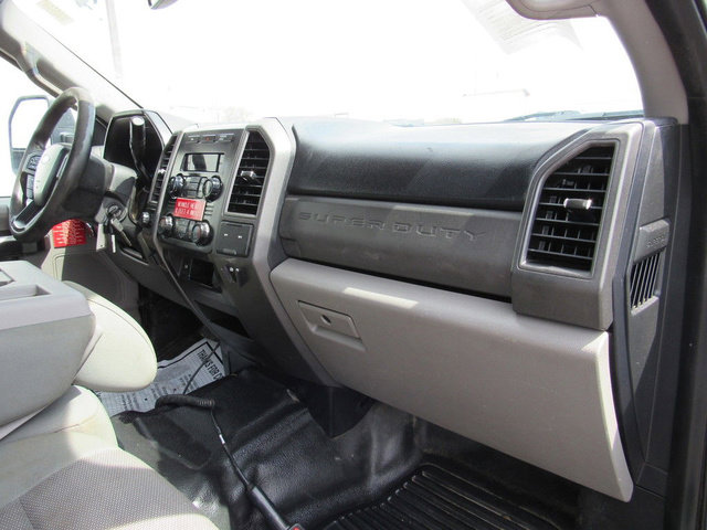 Used 2017 Ford F250 XL AWD/4WD image 16