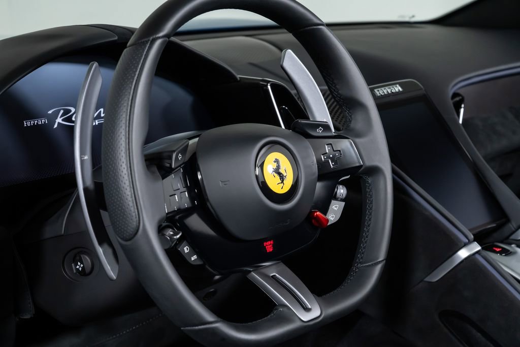 Used 2025 Ferrari Roma Spider RWD image 32