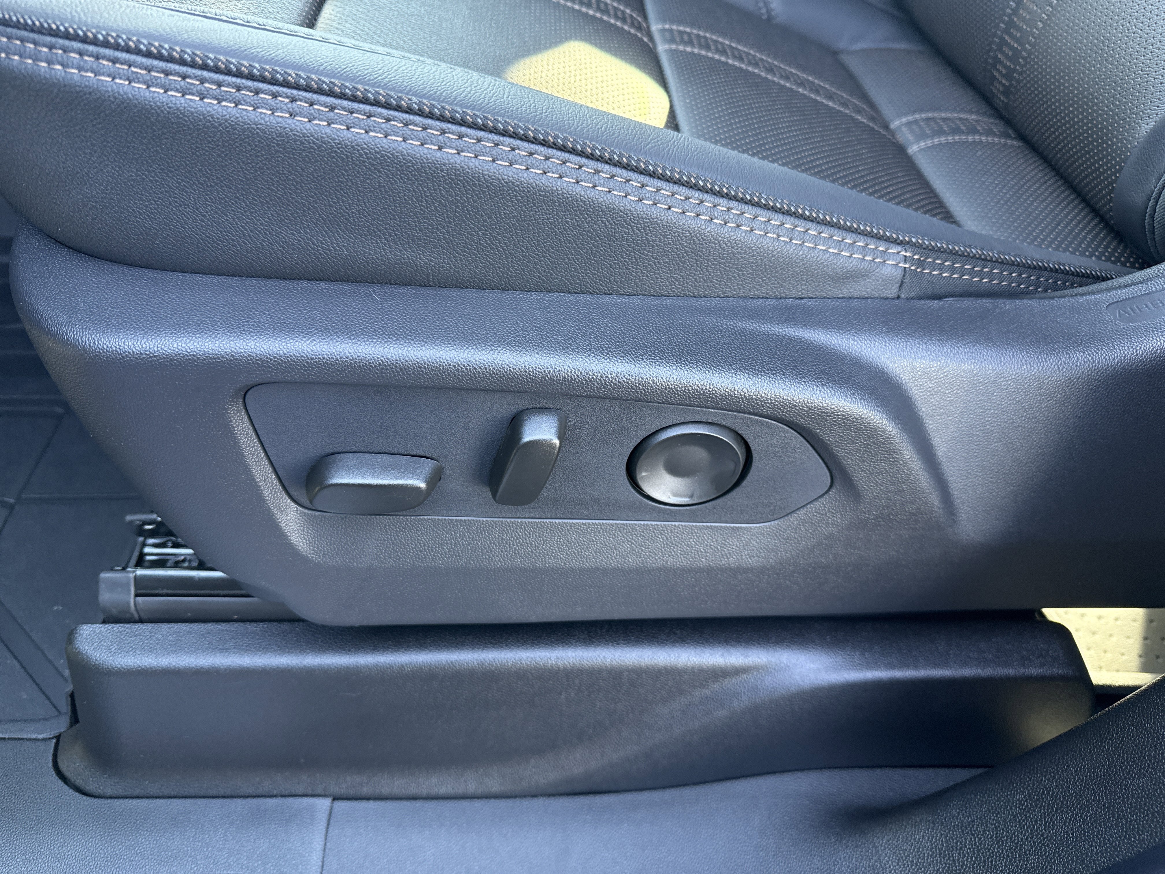 New 2026 Chevrolet Tahoe High Country w/ Sun And Tow Package image 10