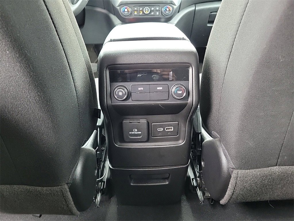 Used 2023 GMC Acadia SLE w/ Driver Convenience Package image 11