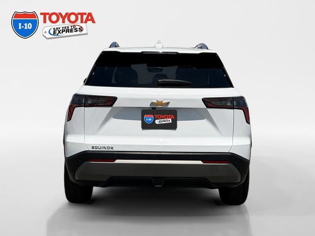 Used 2025 Chevrolet Equinox LT w/ Convenience Package II FWD image 4