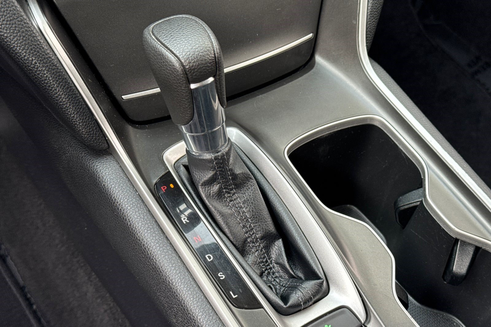 Certified 2018 Honda Accord EX image 17