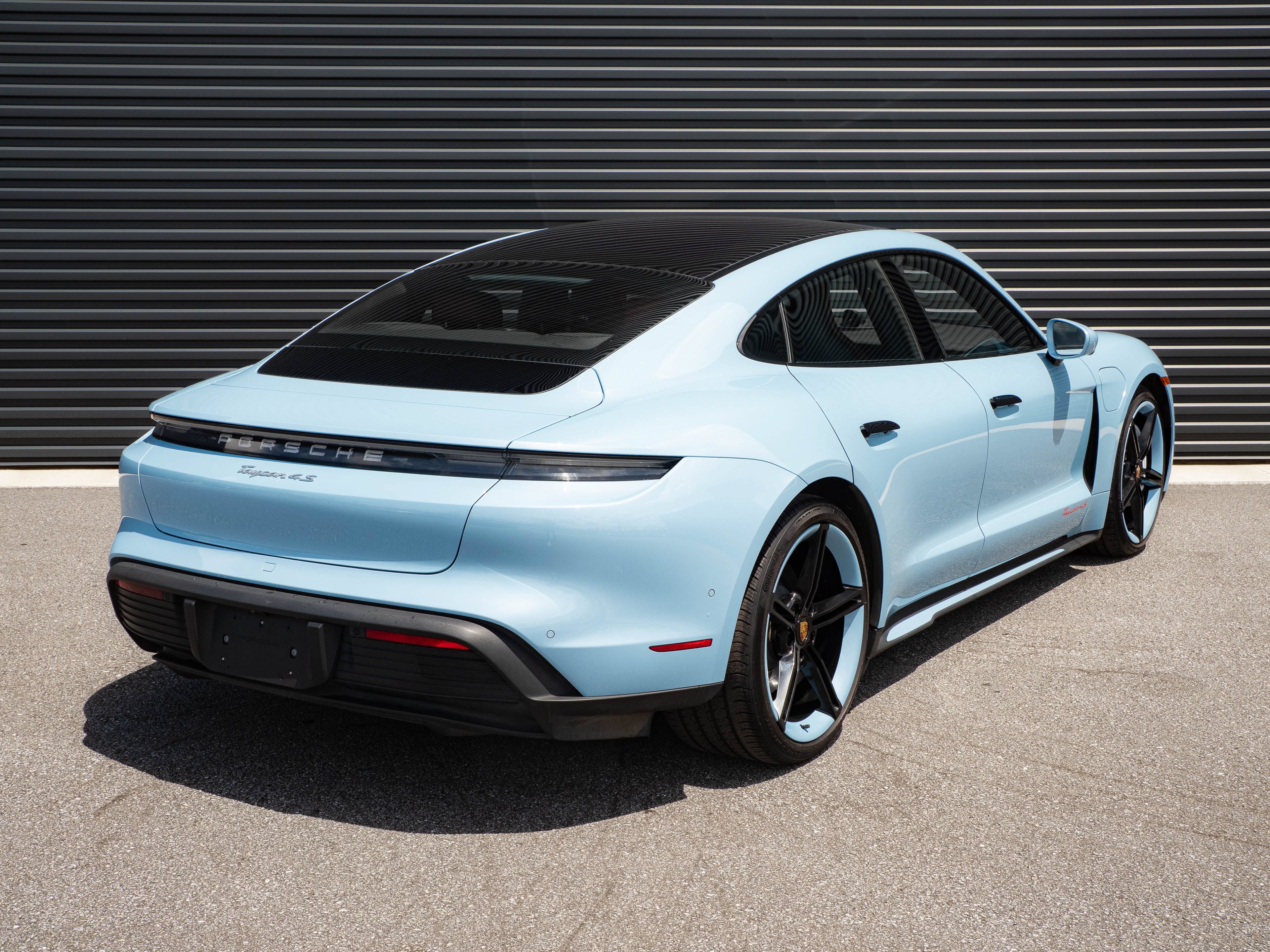 Certified 2023 Porsche Taycan 4S AWD/4WD image 30