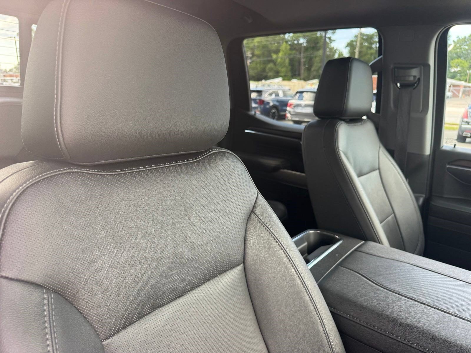 Certified 2023 GMC Sierra 1500 SLT w/ SLT Premium Package AWD/4WD image 17
