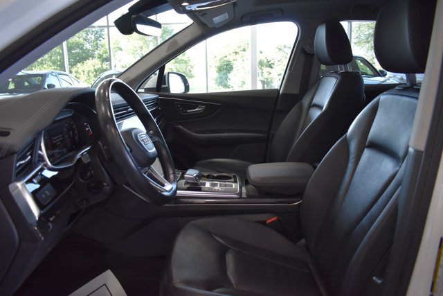 Used 2023 Audi Q7 3.0T Premium Plus AWD/4WD image 24