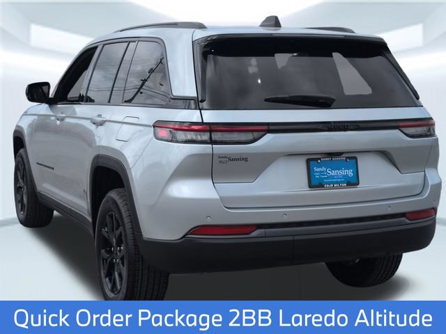 New 2026 Jeep Grand Cherokee Altitude RWD image 3