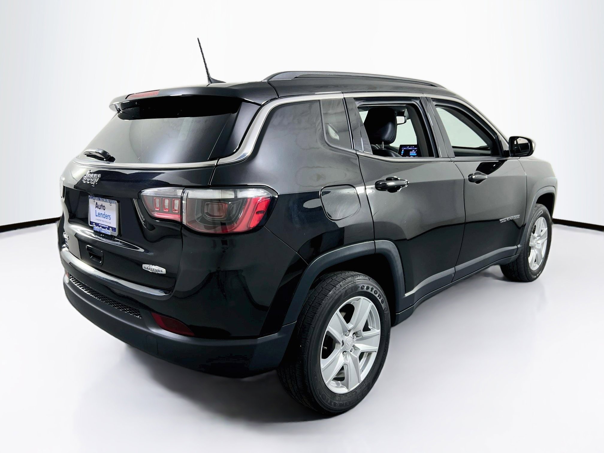 Used 2022 Jeep Compass Latitude AWD/4WD image 5