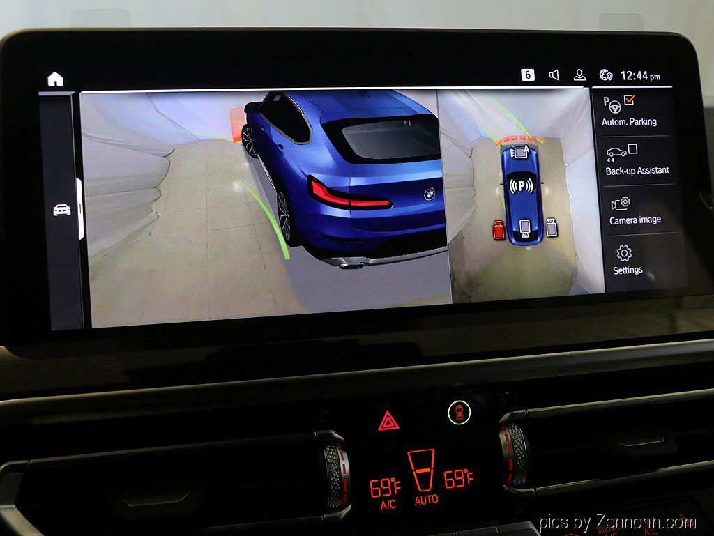 Used 2025 BMW X4 xDrive30i w/ Premium Package image 22